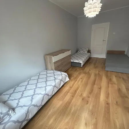 Проживання в сім'ї Makuszynskiego *