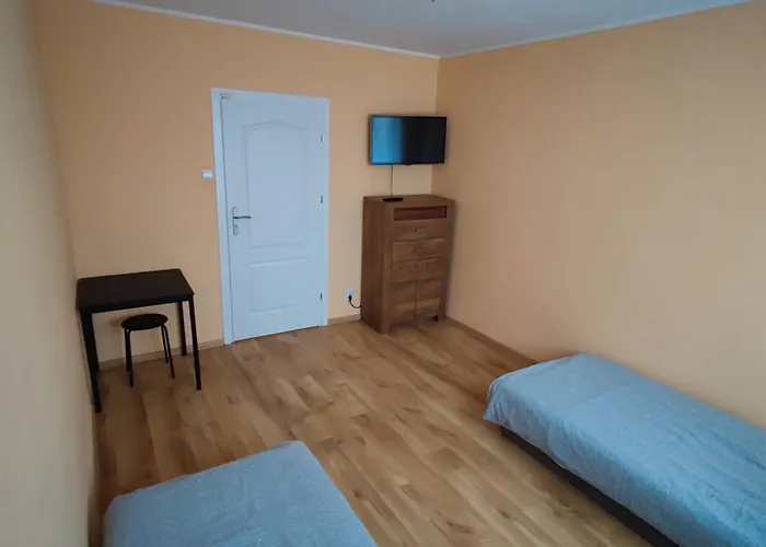 Makuszynskiego Проживання в сім'ї